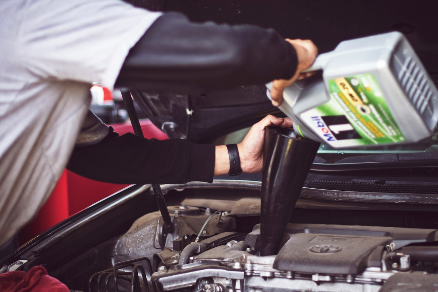 Tecnologie moderne nella riparazione auto: cosa sapere